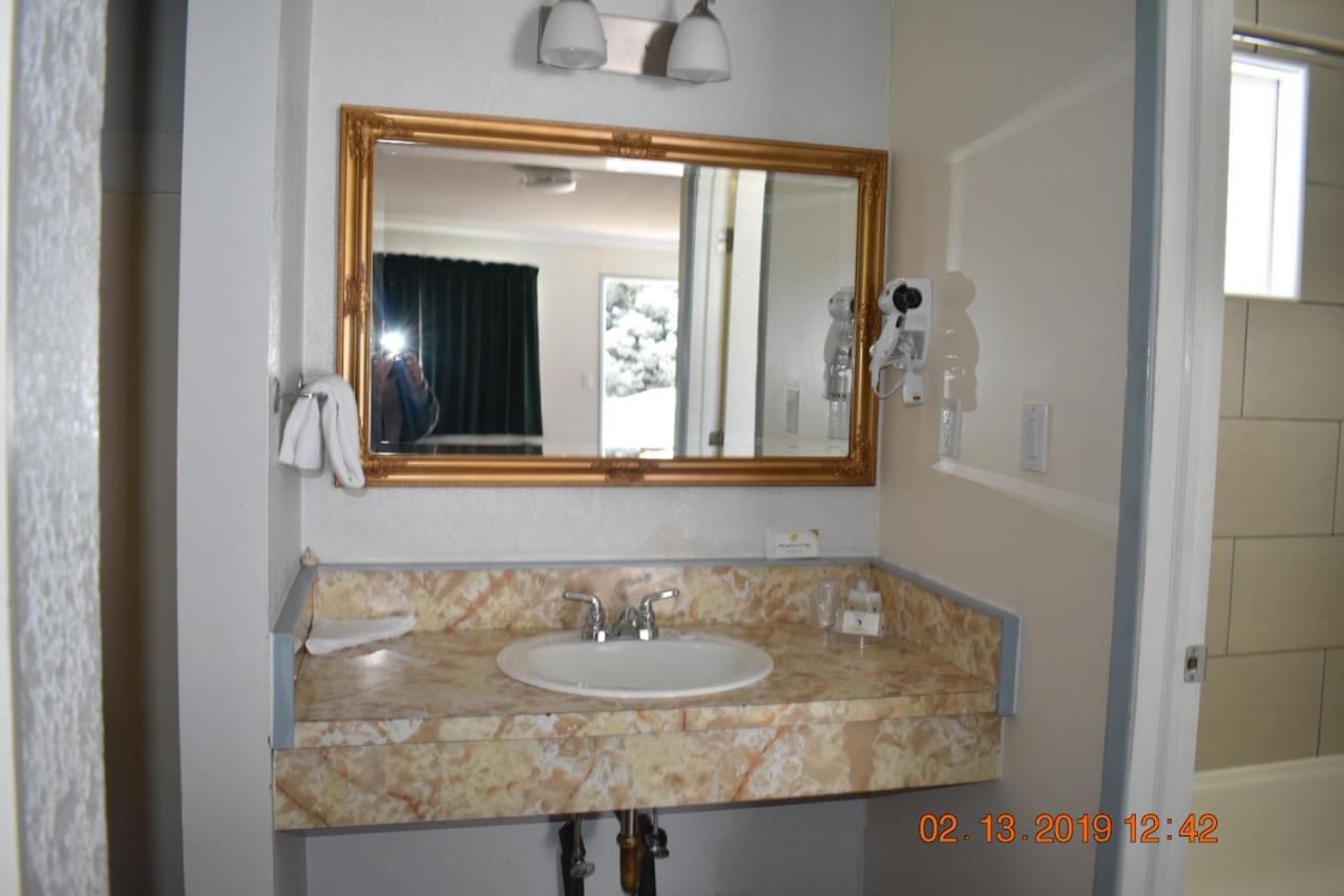 Evening Star Motel Greenwood Luaran gambar